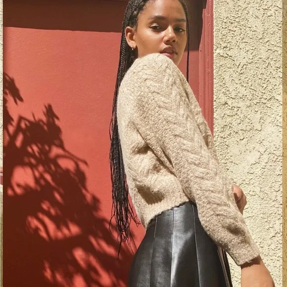 BLACK Sunday Best, Aritzia, Alpaca & Wool Cable-knit Crop Melly Sweater - Picture 6 of 6